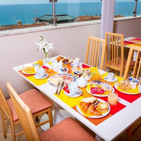 Отель Western Nazionale Санремо