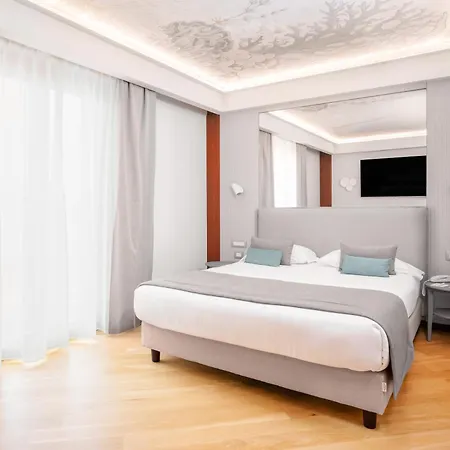 Ξενοδοχείο Western Nazionale 4*