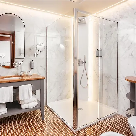 ベストウェスタン ナツィオナーレ ホテル